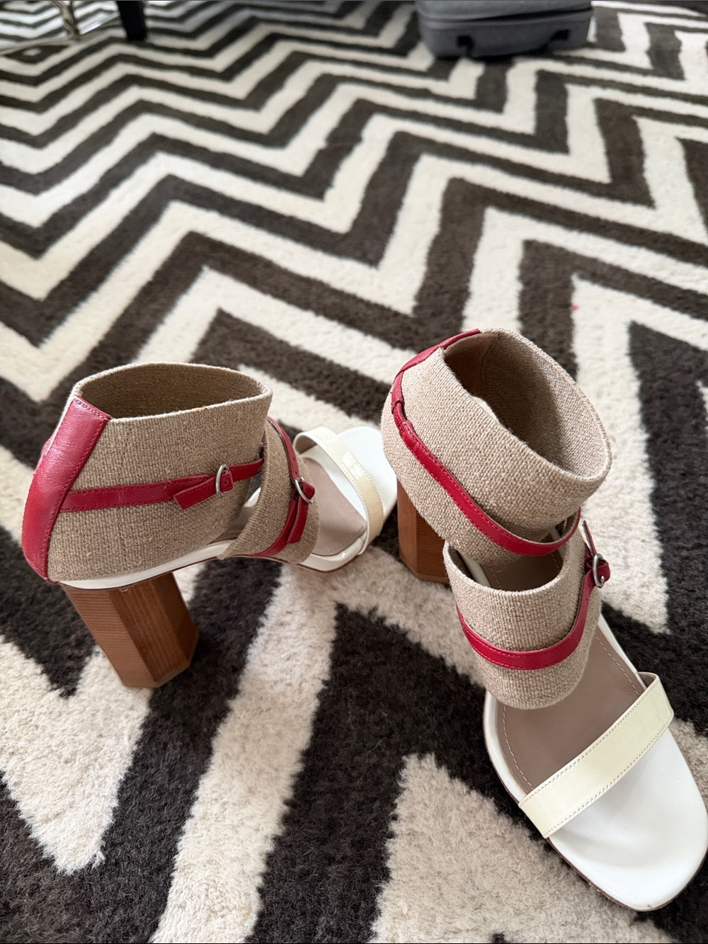 Donald J. Pliner Beige Woven Block-Heel Sandals with Red and White Accents